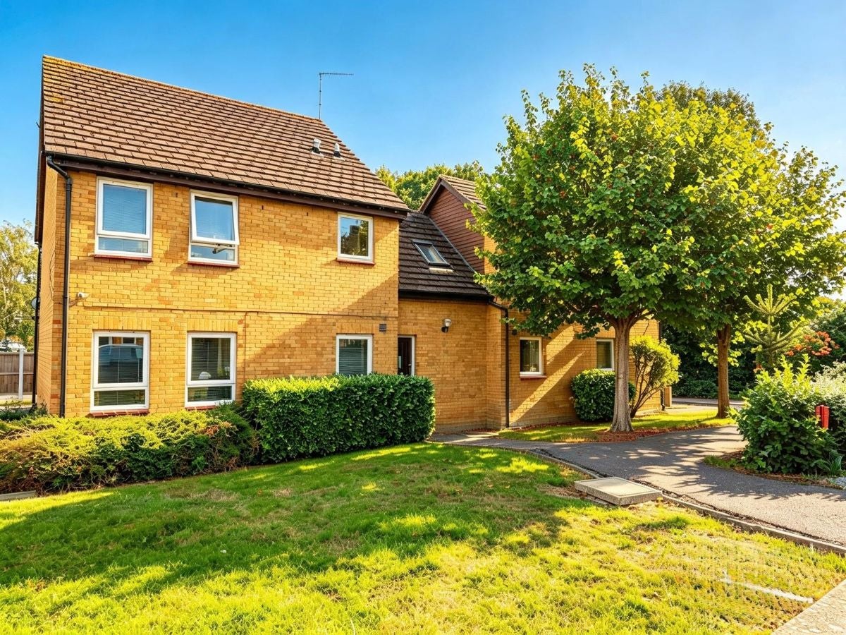 Flat Greding Walk in Brentwood