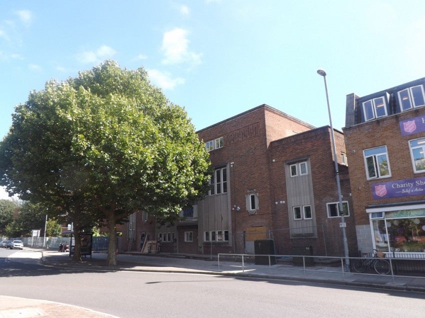 Flat Paradise Street in Portsmouth