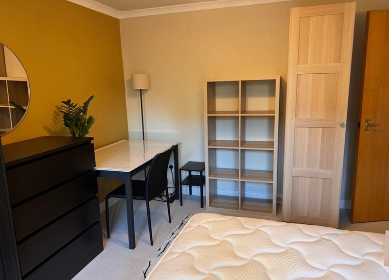 Room Rothesay Avenue in Greater London