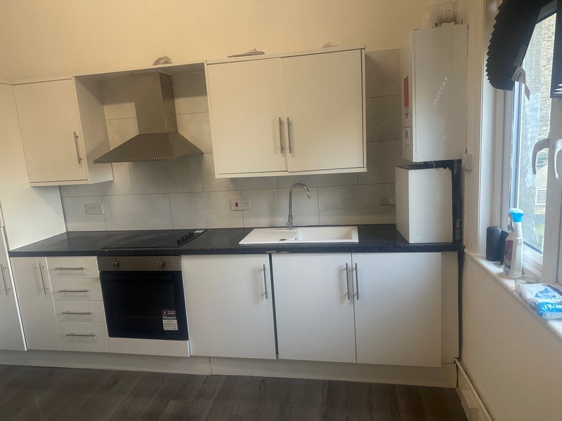 Flat Barking Road in Greater London