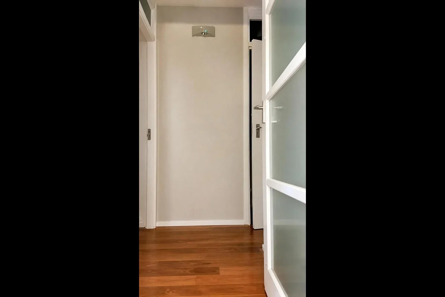 Room Lansdowne Way in Greater London