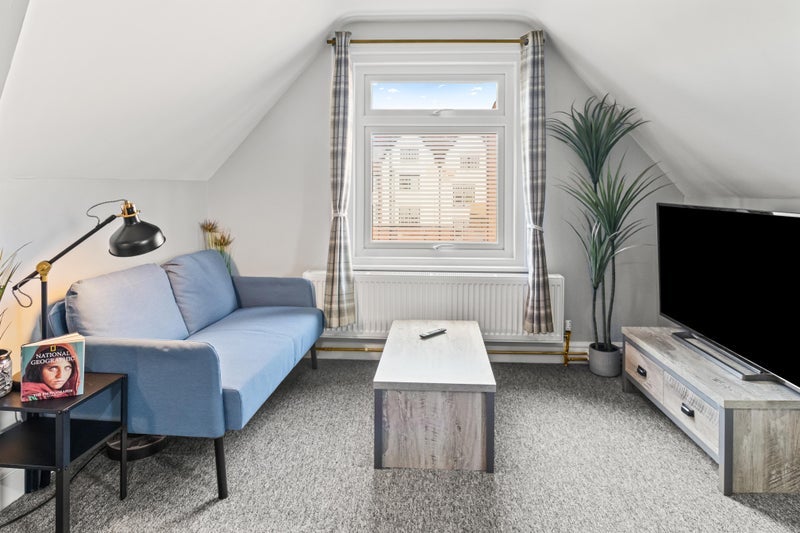 Room Wharncliffe Road in Bournemouth
