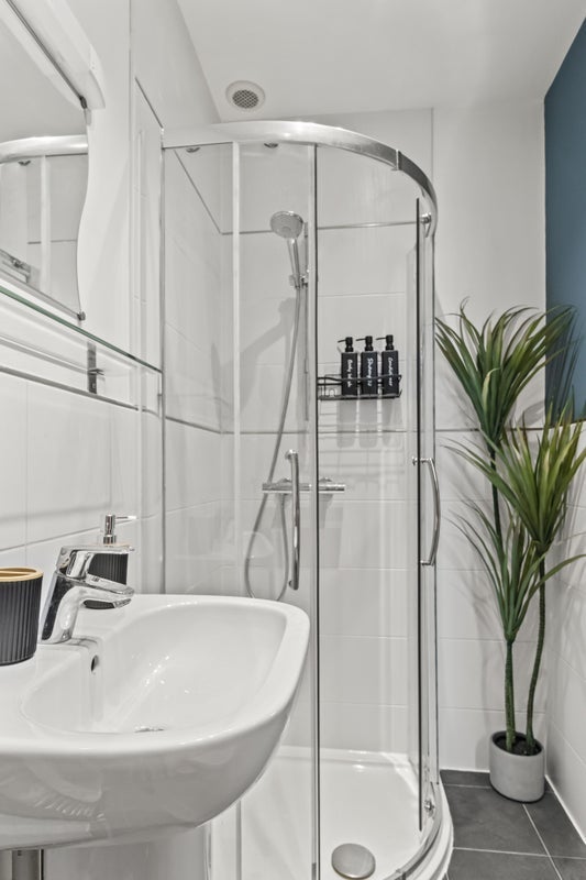 Room Wharncliffe Road in Bournemouth