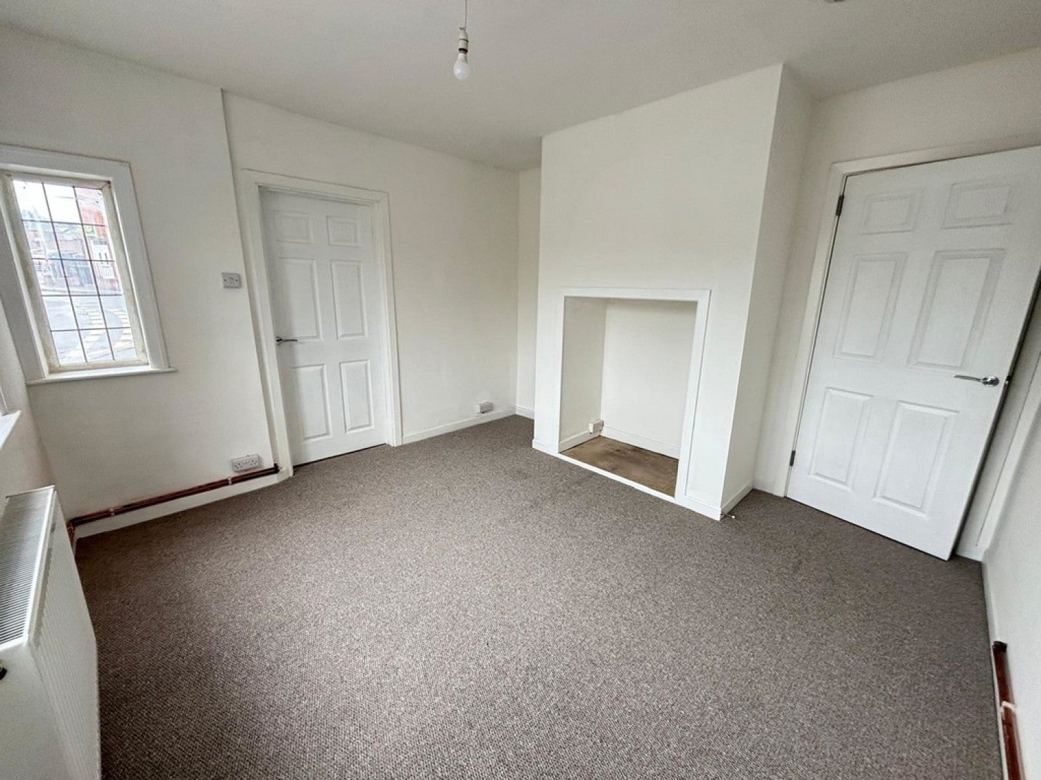 Flat Glovers Walk in Yeovil