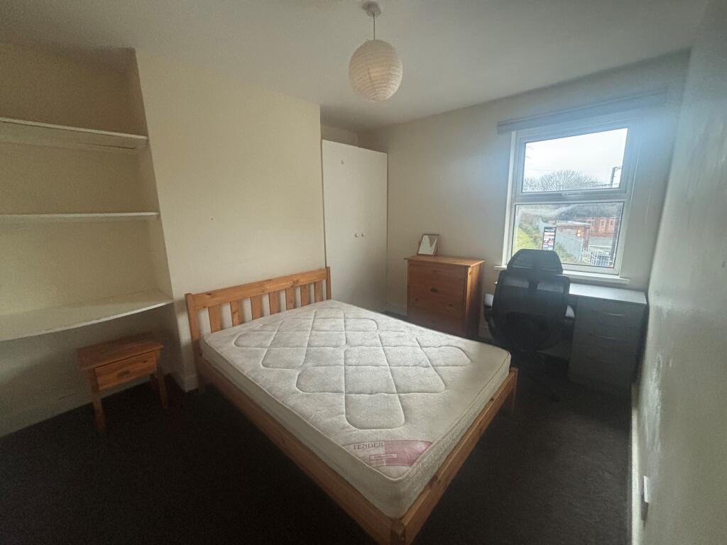 Room Bristol Road in Birmingham