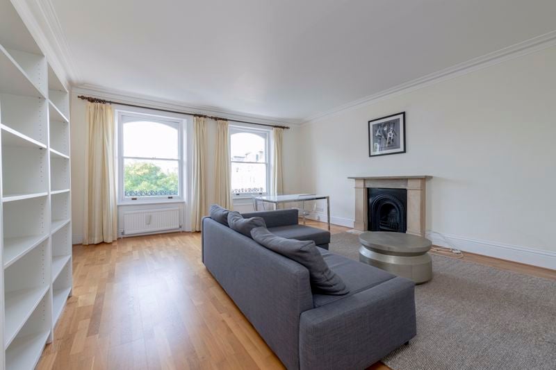 Flat Redcliffe Square in Greater London