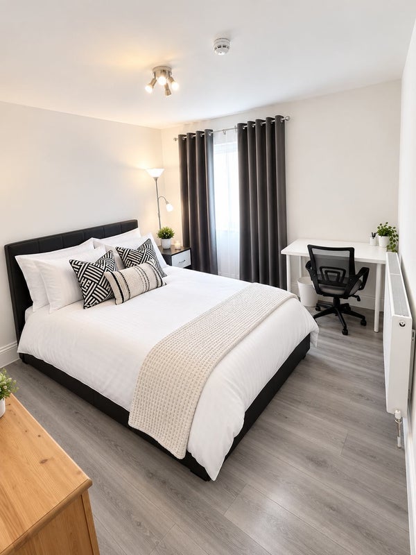 Room Keswick Gardens in Greater London