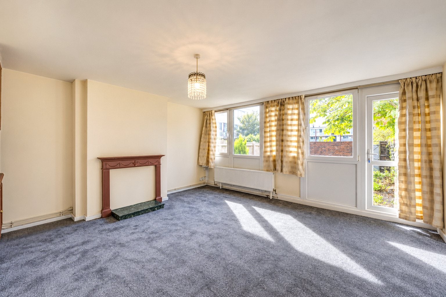 House Ibsley Gardens in Greater London