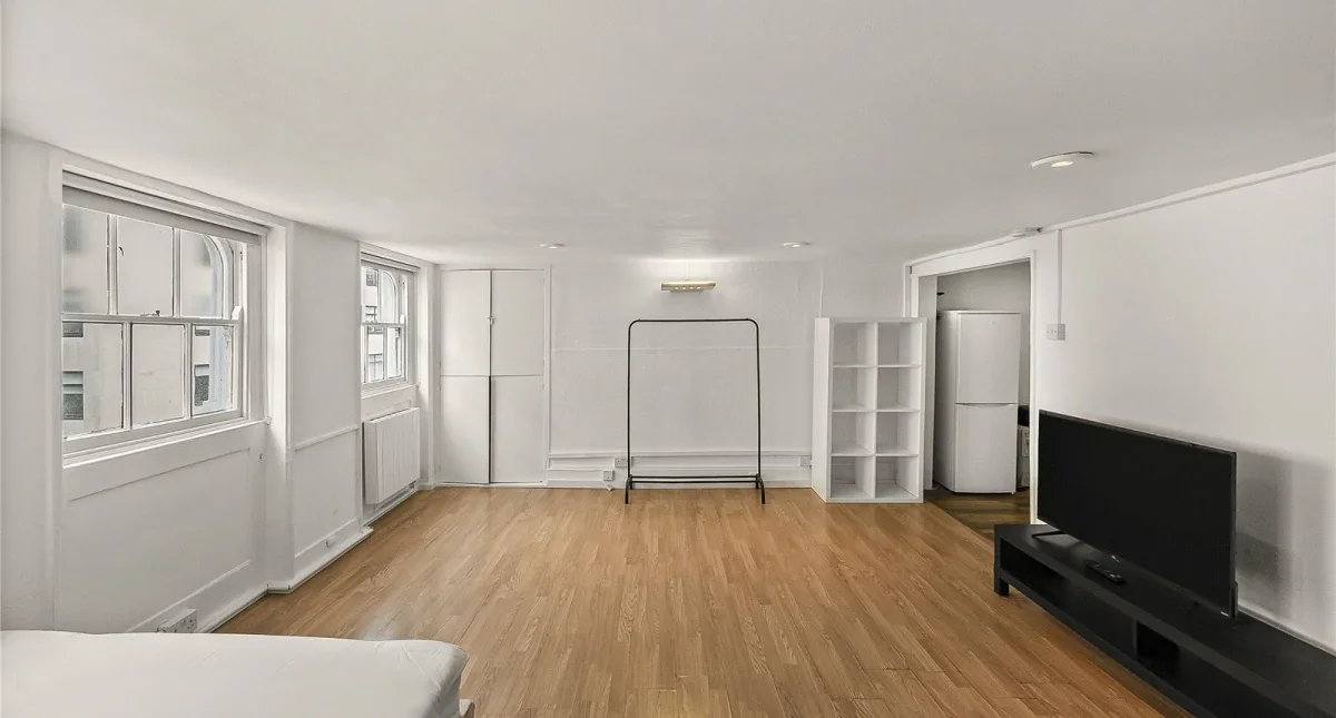 Flat Duke Street in City of Westminster