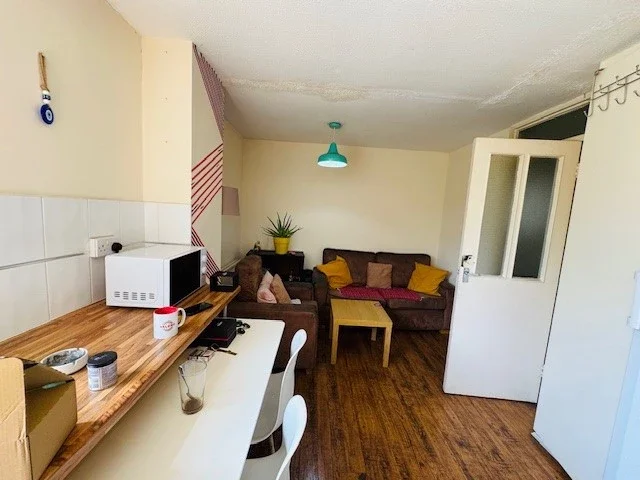 Flat Canrobert Street in Greater London