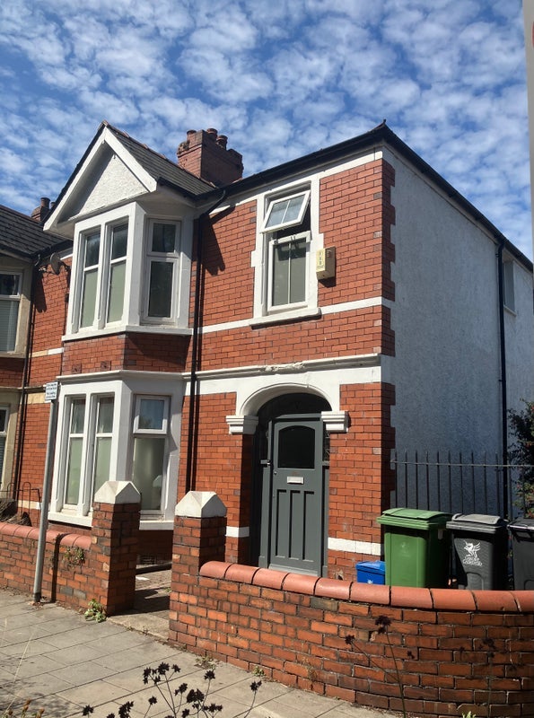 Room Inglefield Avenue in Cardiff