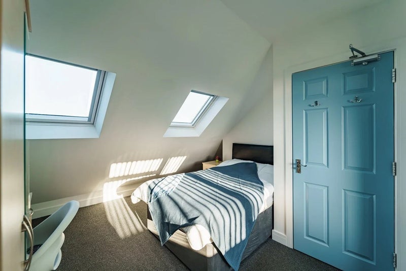Room Charter Avenue in Coventry