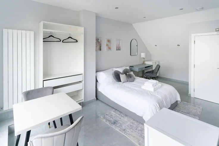 Room St. Davids Square in Greater London