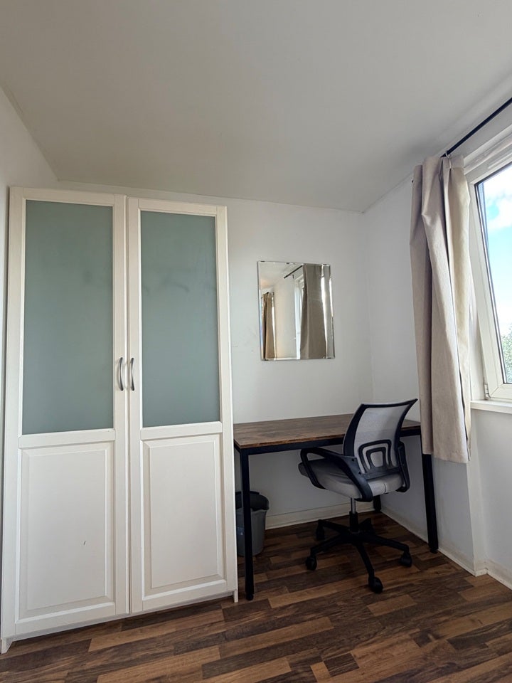 Room Stebondale Street in Greater London