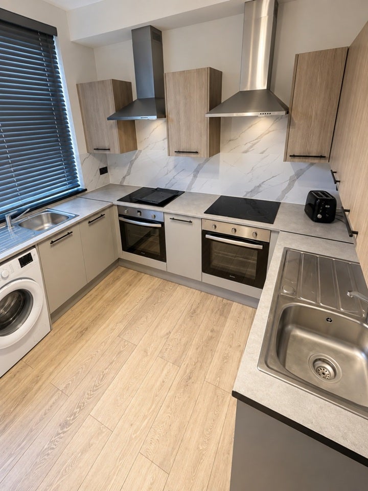 Flat Cotterill Road in Greater London