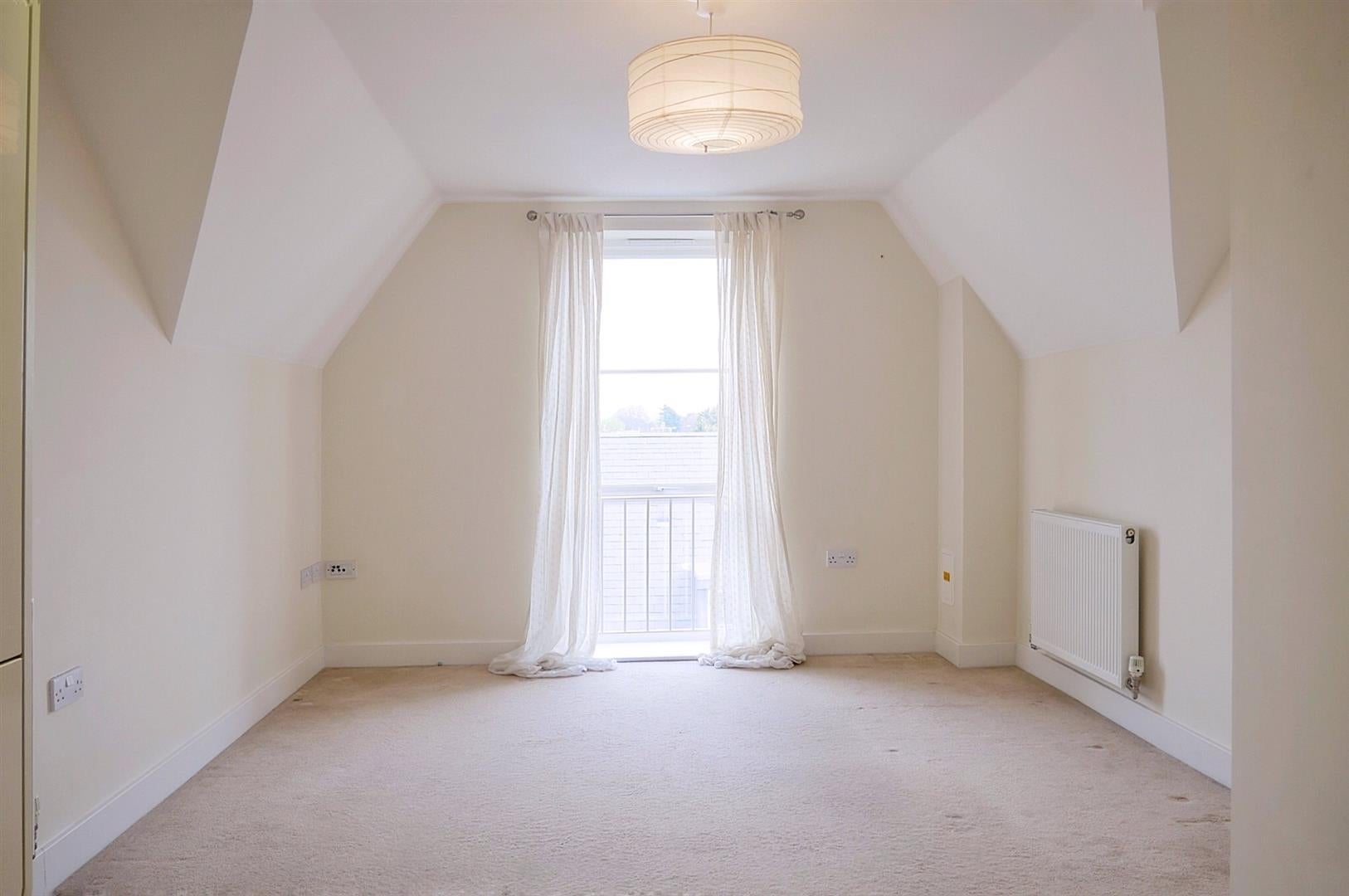 Flat John Rennie Road in Chichester