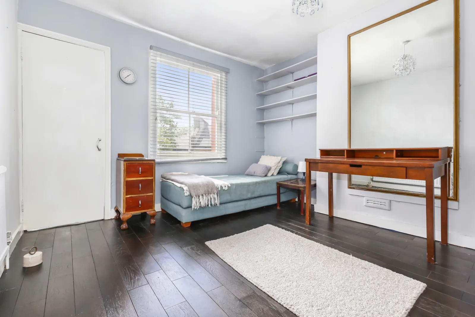 Flat Camden Park Road in Greater London