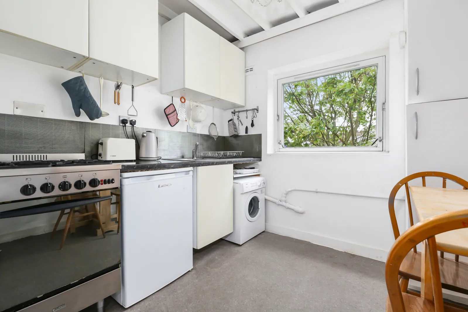 Flat Camden Park Road in Greater London
