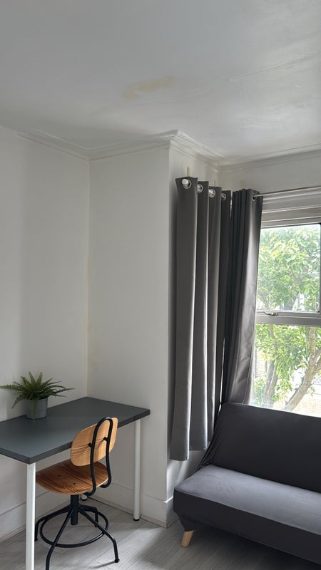 Room Bravington Road in City of Westminster