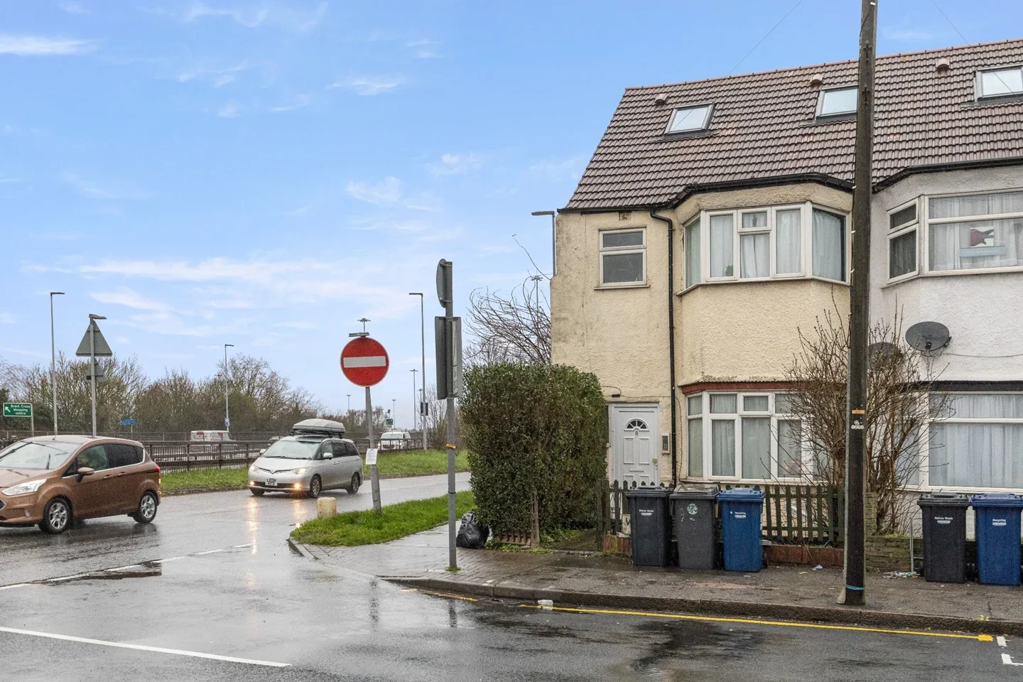 Flat Meadow Way in Borough of Runnymede