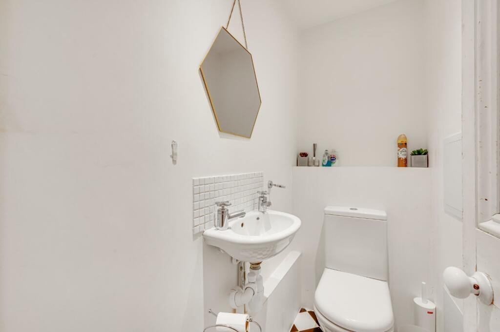 Flat Edith Terrace in Greater London