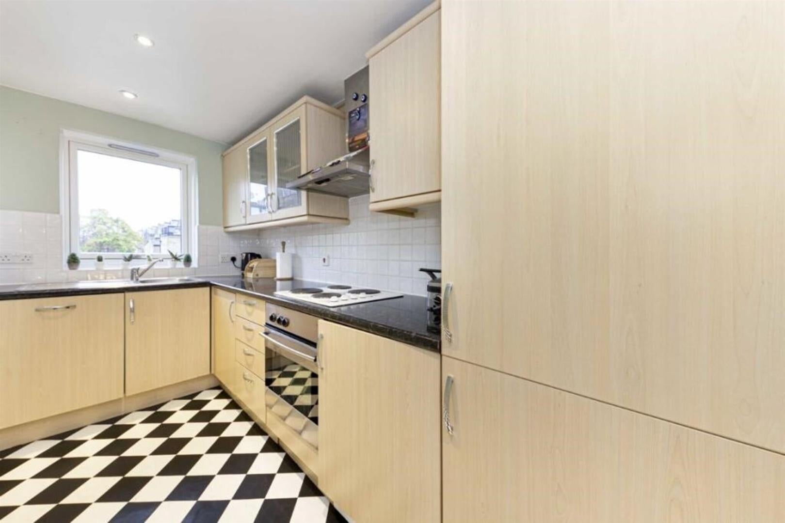 Flat Edith Terrace in Greater London