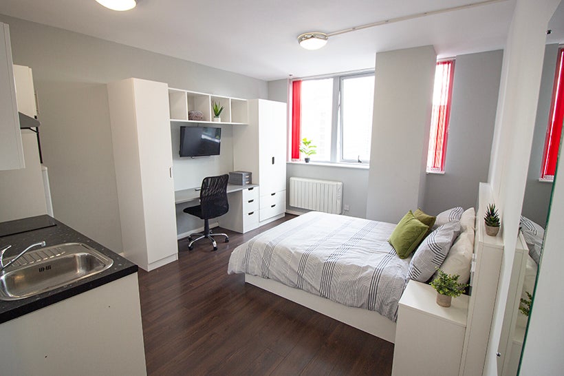 Room Milton Street in Nottingham