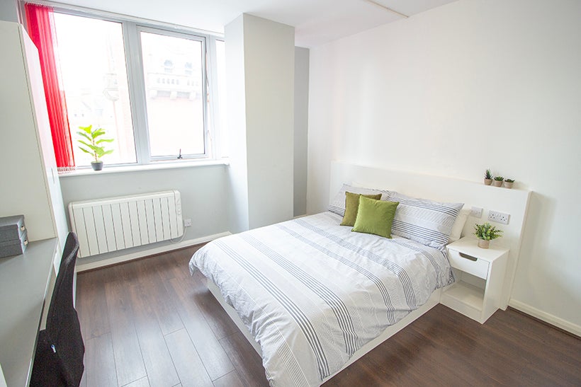 Room Milton Street in Nottingham