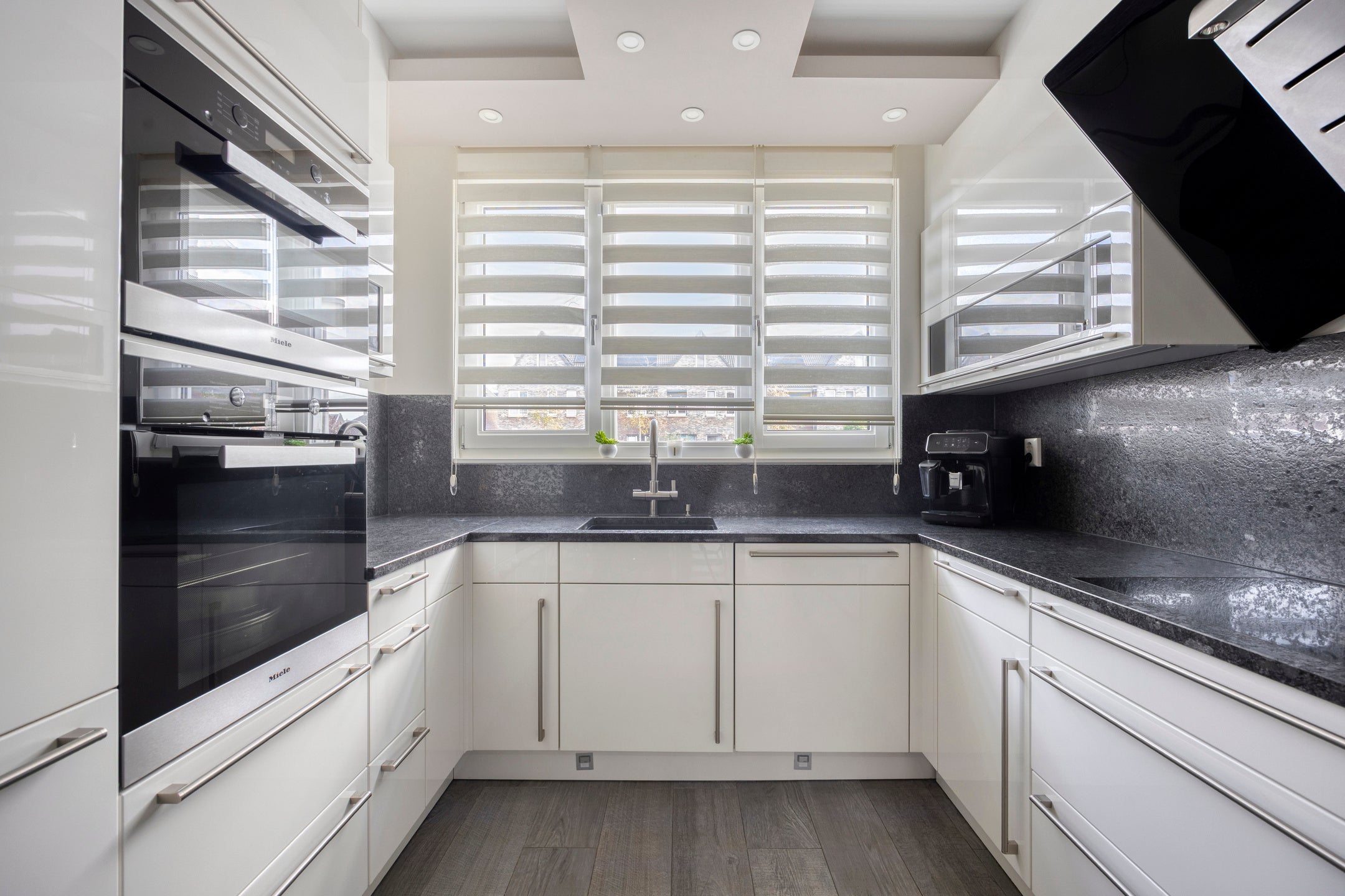 Tussenwoning te koop: Noweetuinen 5, Delft