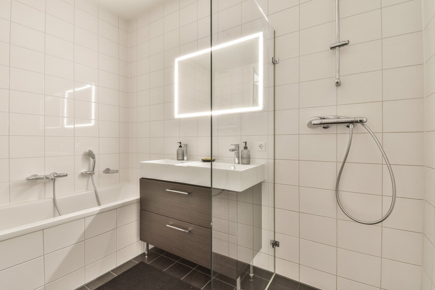Huis Ertskade 152 in Amsterdam