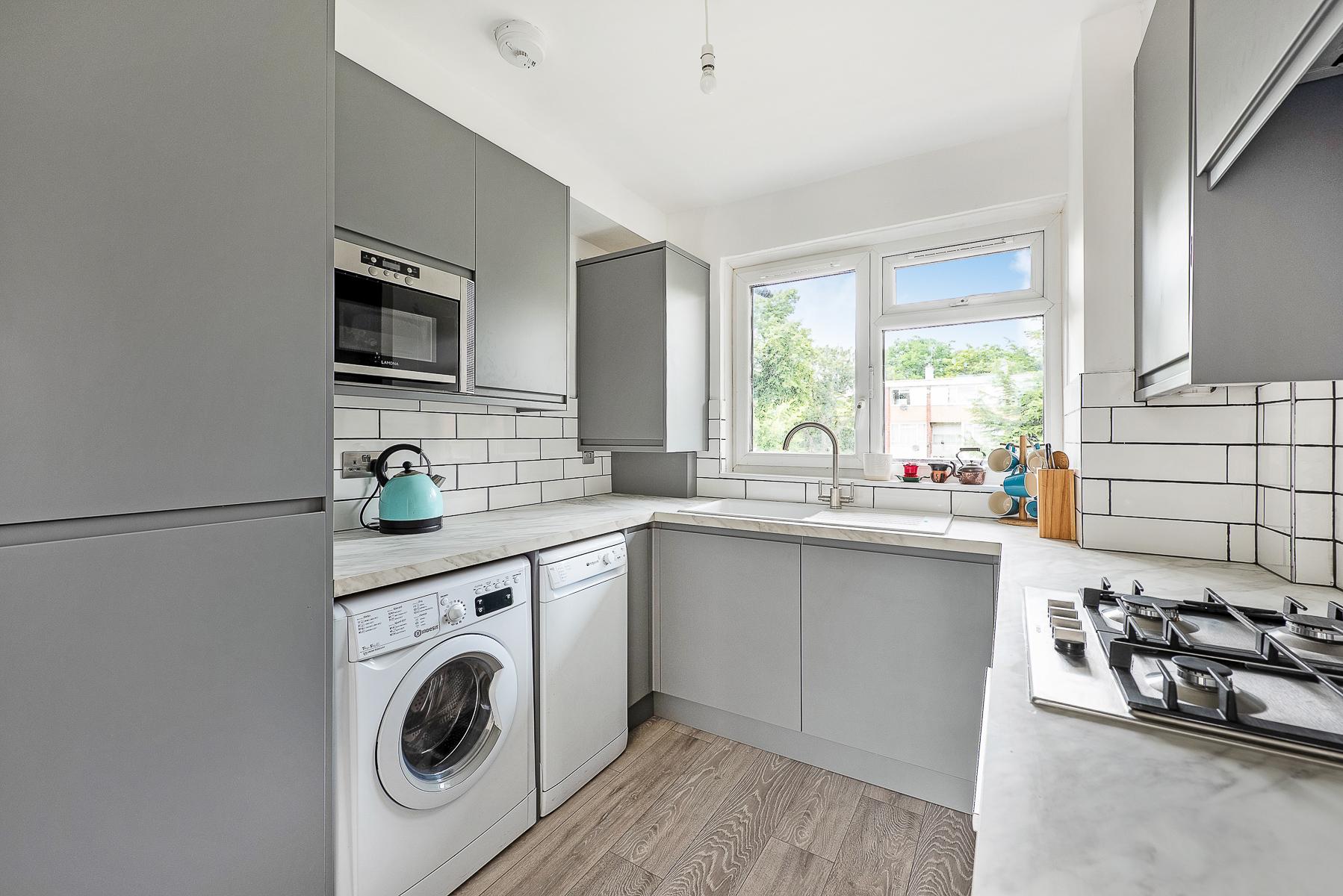 House Gosling Way in Greater London