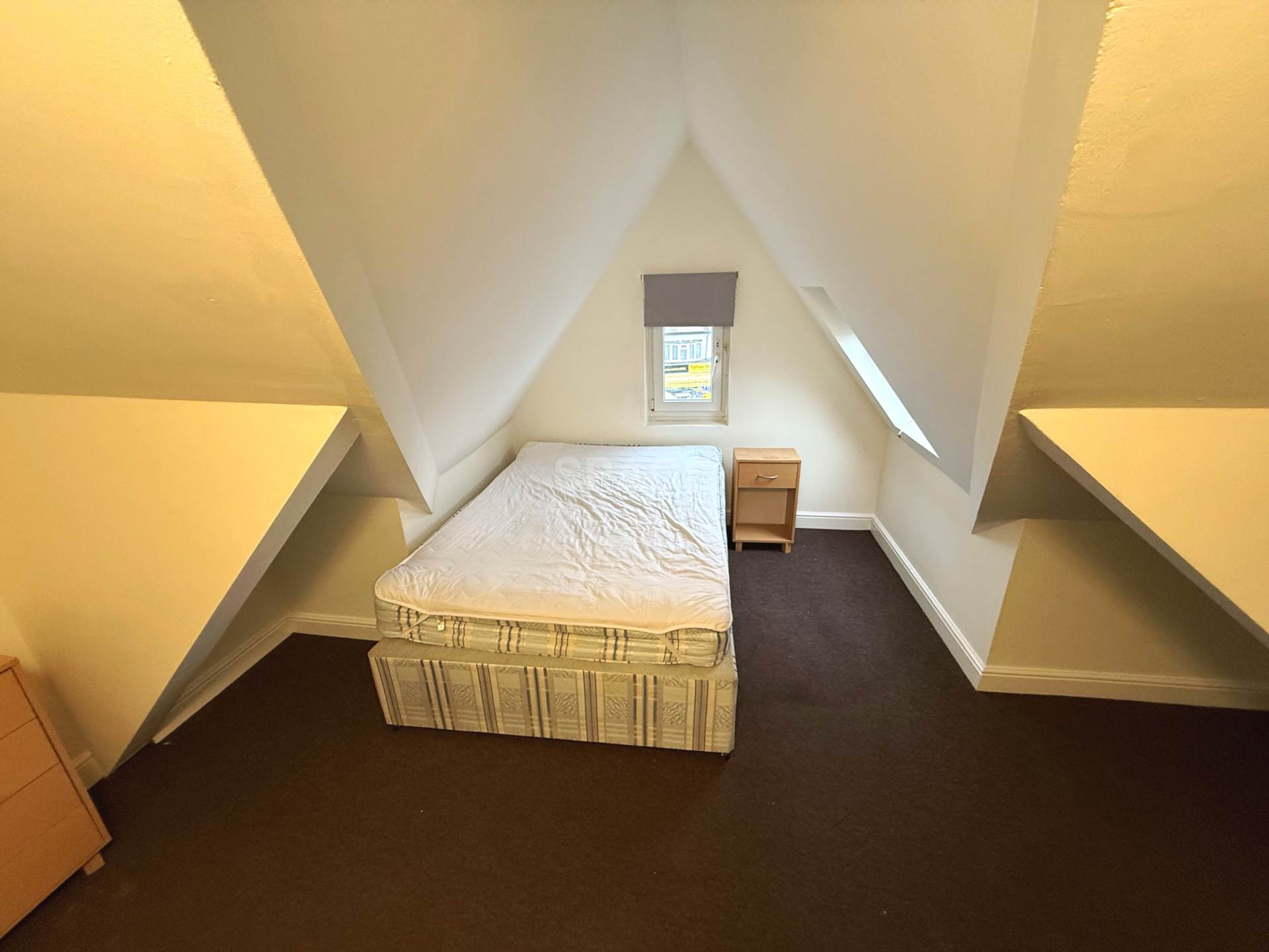 Flat Basingstoke Road in Reading