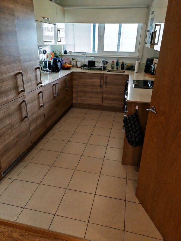 Room Thorparch Road in Greater London