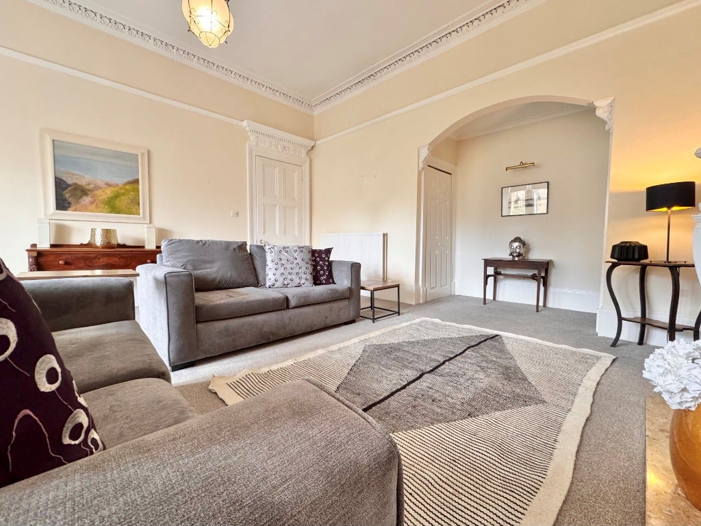 Flat Hyndland Road in Glasgow