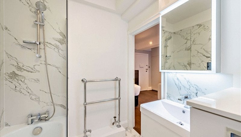 Flat Fulham Road in Greater London