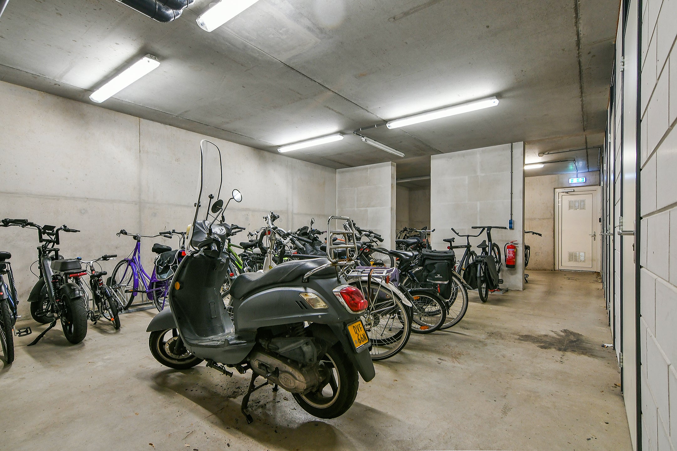 Appartement te koop: Hoofdweg 854S, Hoofddorp