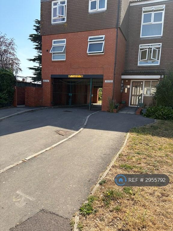 Flat Hamp Street in Bridgwater