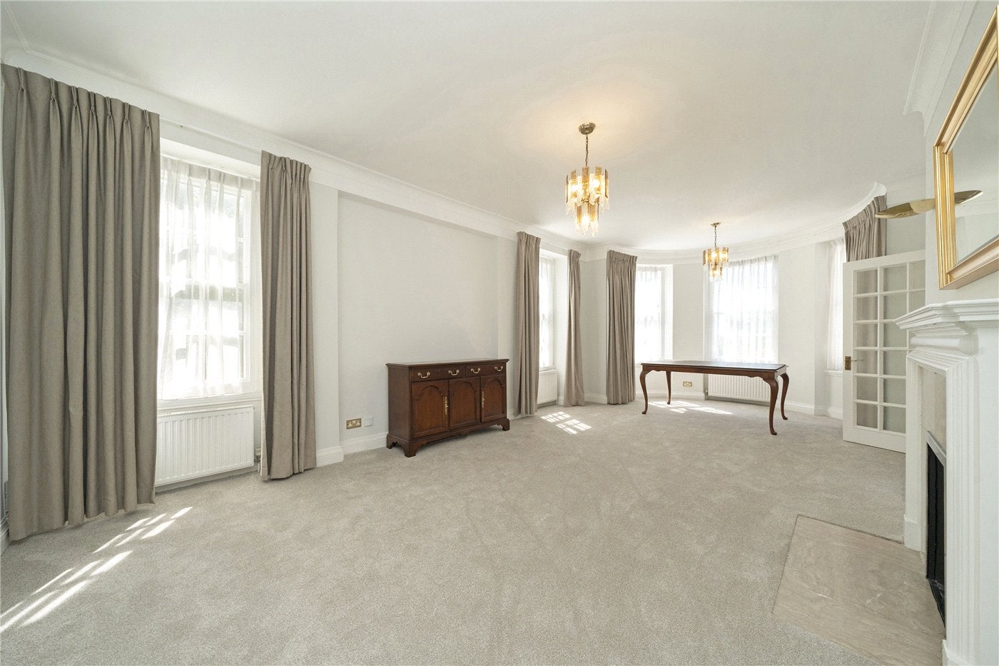 Flat Circus Road in City of Westminster