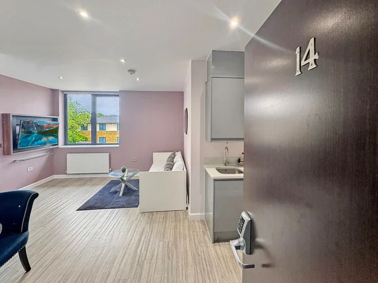 Flat H6 Childs Way in Milton Keynes