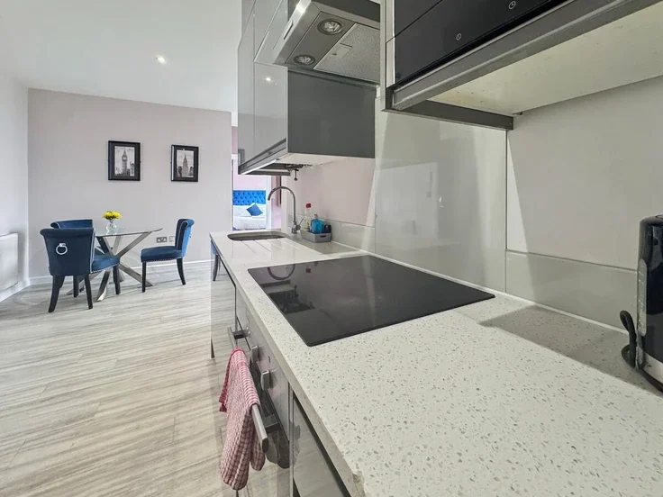 Flat H6 Childs Way in Milton Keynes