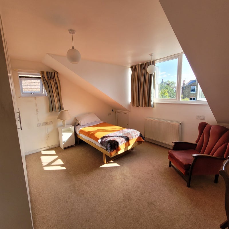 Room Landford Road in Greater London