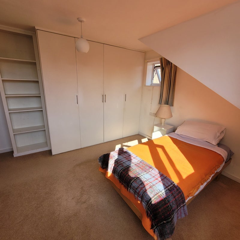 Room Landford Road in Greater London