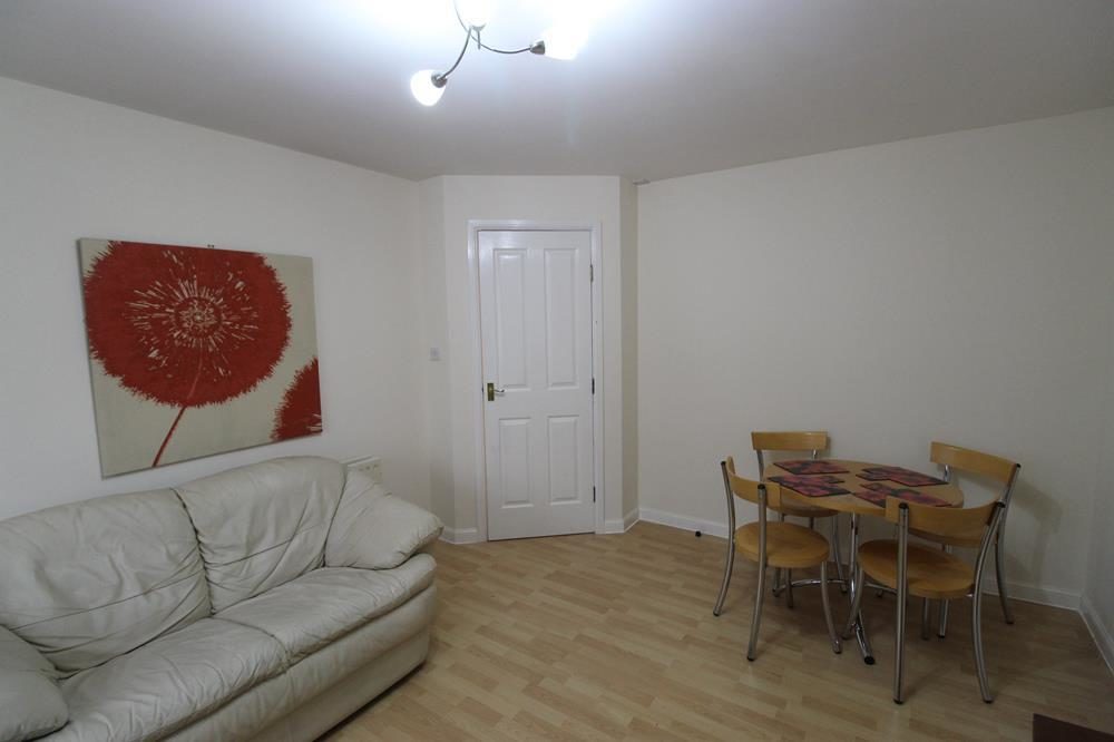 Flat Ashgrove Avenue in Aberdeen City