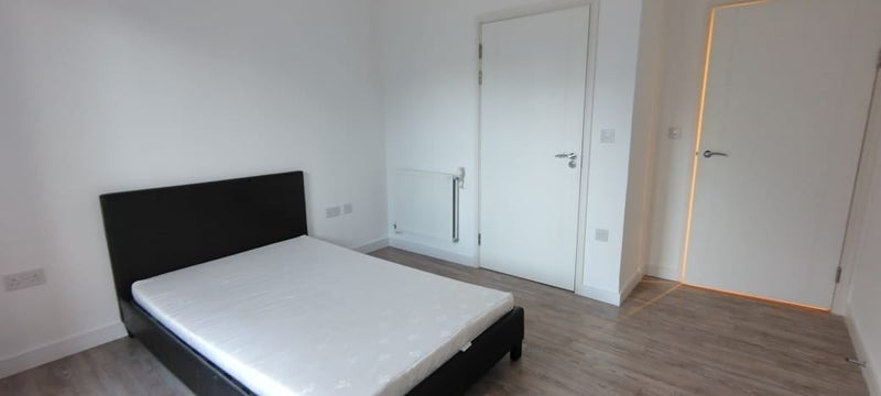 Room Vian Street in Greater London