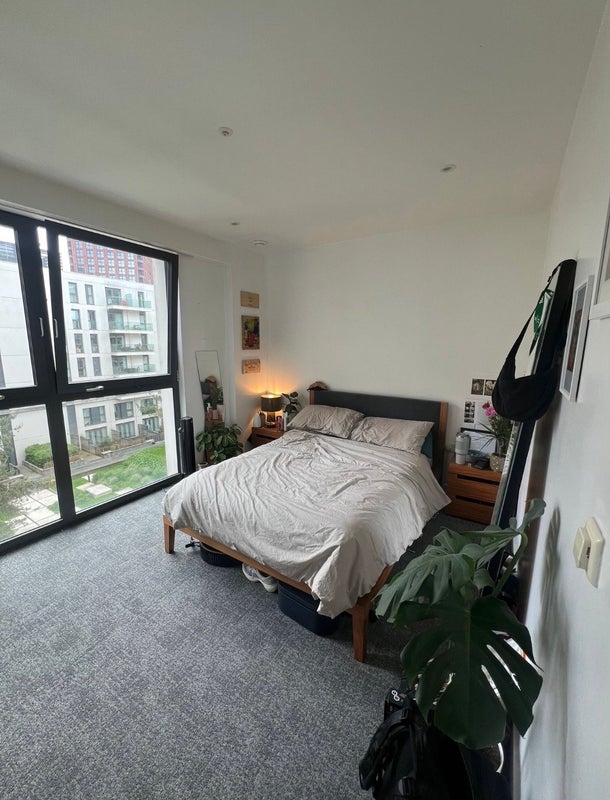 Room Glade Walk in Greater London