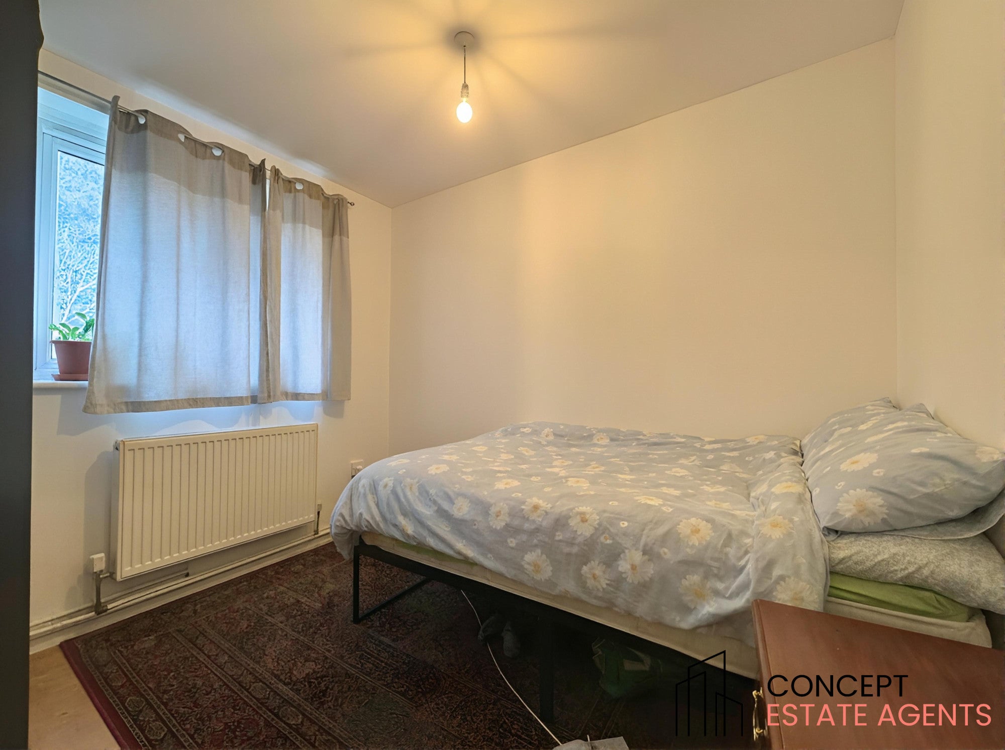 Flat Smithwood Close in Greater London