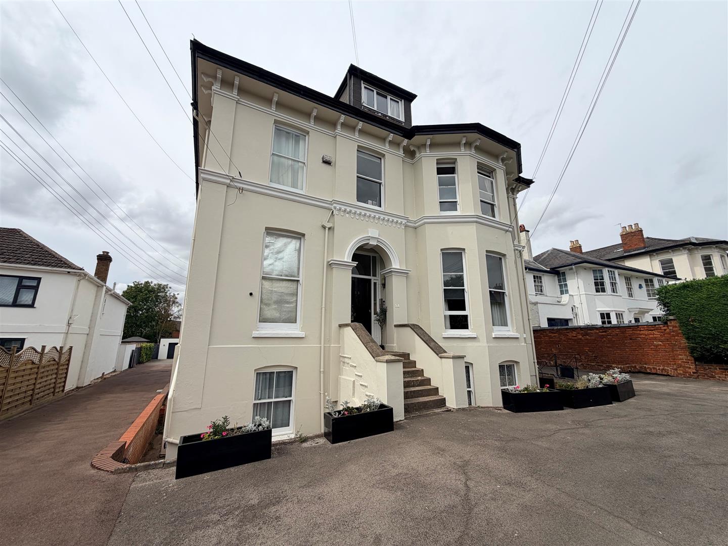 Flat Saint Stephen's Road in Cheltenham