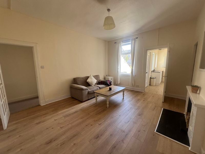 Flat Taylor Street in Methil