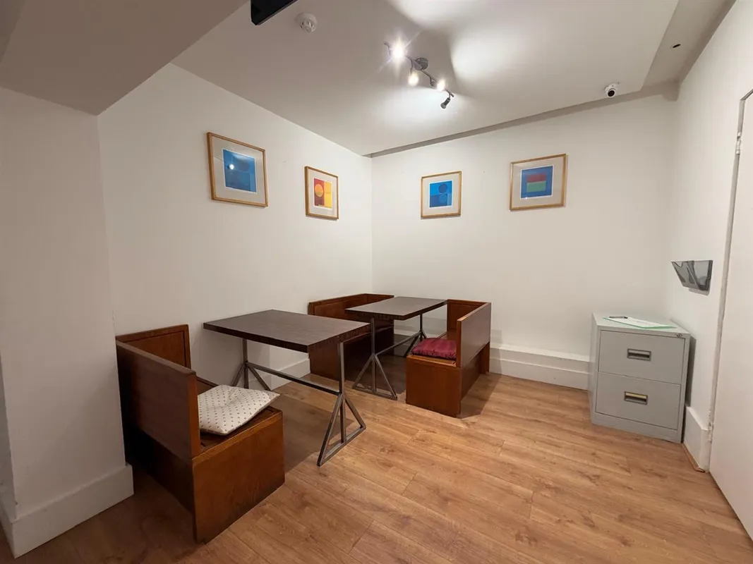 Room Adelaide Grove in Greater London
