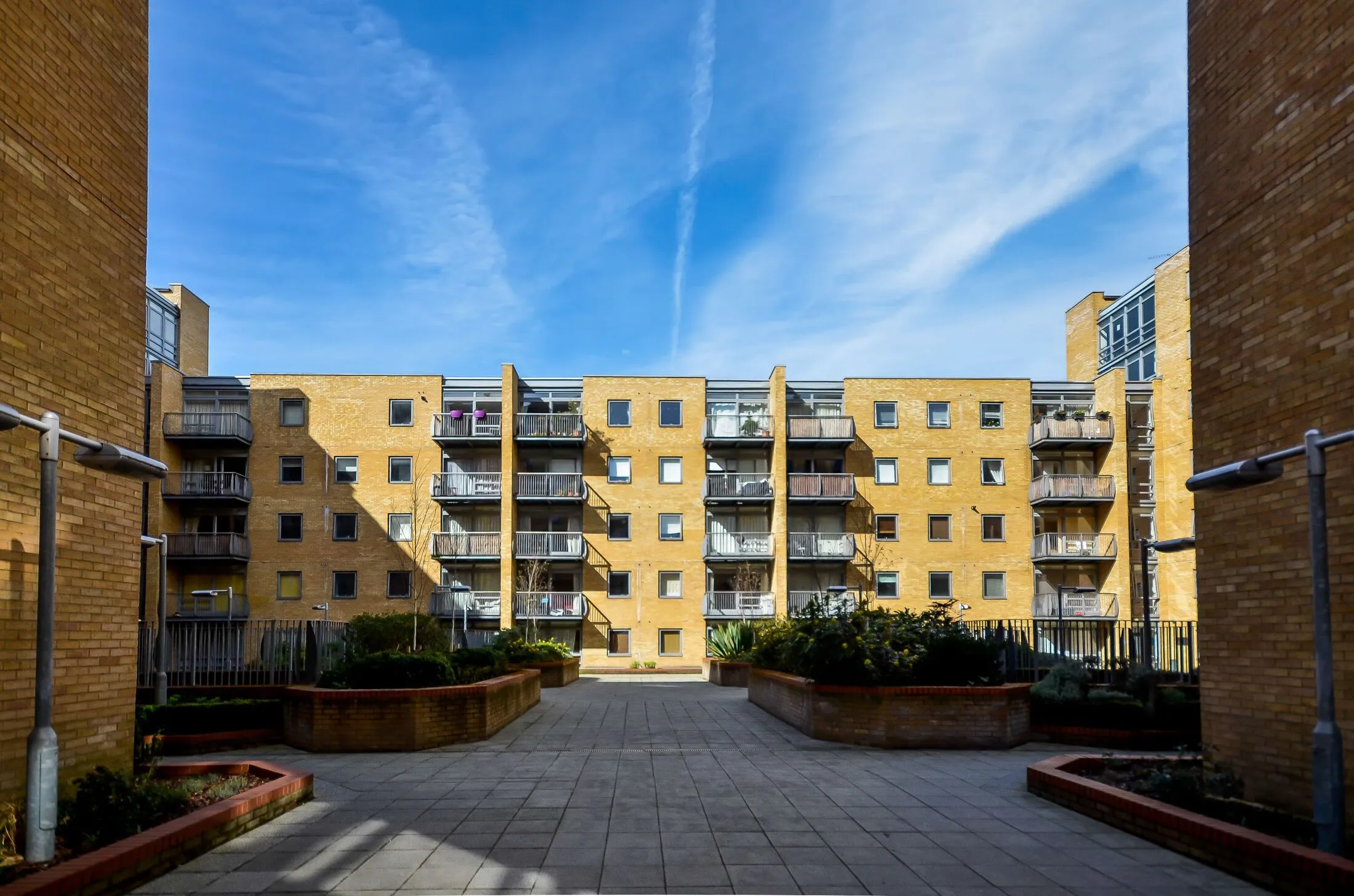 Flat Cassilis Road in Greater London